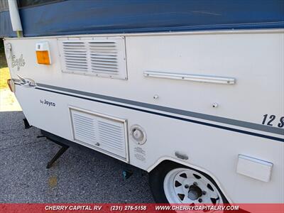 2001 Jayco Eagle 12 SO   - Photo 3 - Grawn, MI 49637