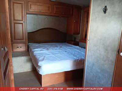 2015 ITASCA SUNSTAR 27N   - Photo 19 - Grawn, MI 49637