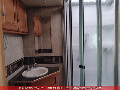 2015 ITASCA SUNSTAR 27N   - Photo 25 - Grawn, MI 49637