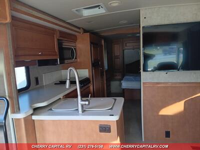 2015 ITASCA SUNSTAR 27N   - Photo 49 - Grawn, MI 49637