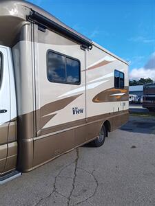 2017 Winnebago View 24V   - Photo 48 - Grawn, MI 49637