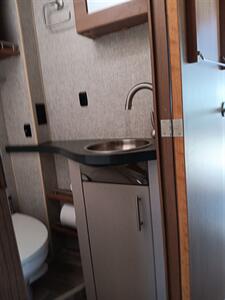 2017 Winnebago View 24V   - Photo 17 - Grawn, MI 49637