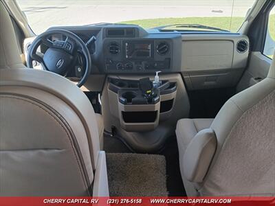 2023 Thor Freedom Elite M-22HE Ford   - Photo 9 - Grawn, MI 49637