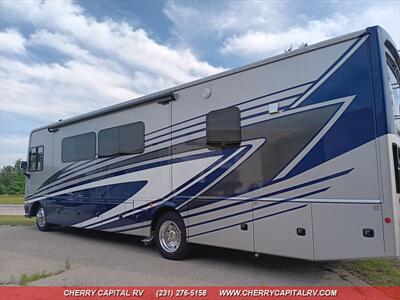 2023 Fleetwood BOUNDER M-35K   - Photo 3 - Grawn, MI 49637