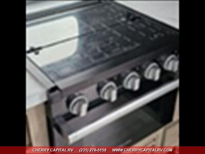 2026 Keystone Fuzion Impact 2813   - Photo 16 - Grawn, MI 49637