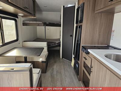 2026 Prime Time RV Avenger 17DBX   - Photo 8 - Grawn, MI 49637