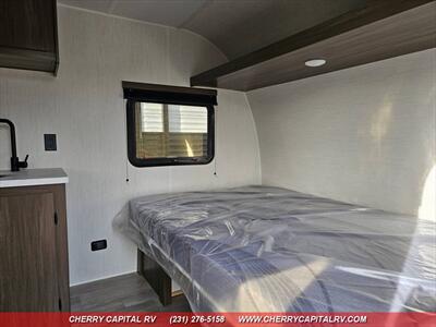 2026 Prime Time RV Avenger 17DBX   - Photo 4 - Grawn, MI 49637