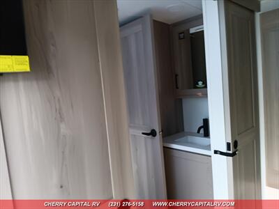 2026 ROCKWOOD MINI LITE 2515S   - Photo 33 - Grawn, MI 49637