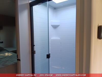 2026 ROCKWOOD MINI LITE 2515S   - Photo 11 - Grawn, MI 49637