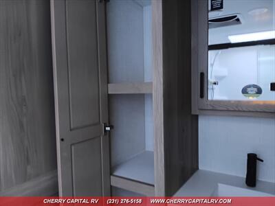 2026 ROCKWOOD MINI LITE 2515S   - Photo 16 - Grawn, MI 49637