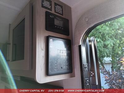 2026 ROCKWOOD MINI LITE 2515S   - Photo 28 - Grawn, MI 49637