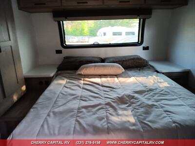 2026 ROCKWOOD MINI LITE 2515S   - Photo 13 - Grawn, MI 49637