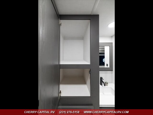 2026 Rockwood Ultra Lite 2619FK - Photo 16 - Grawn, MI 49637