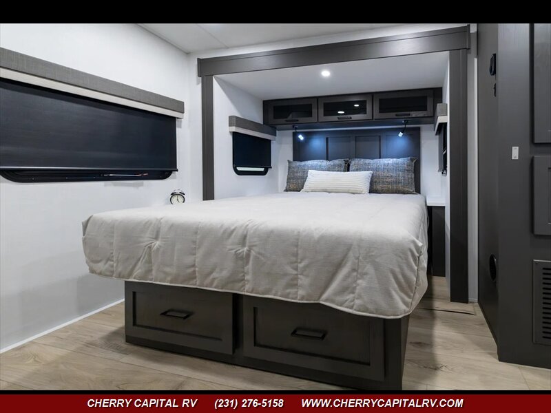 2026 Rockwood Ultra Lite 2619FK - Photo 21 - Grawn, MI 49637