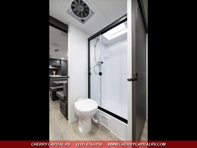 2026 Rockwood Ultra Lite 2619FK - Photo 19 - Grawn, MI 49637
