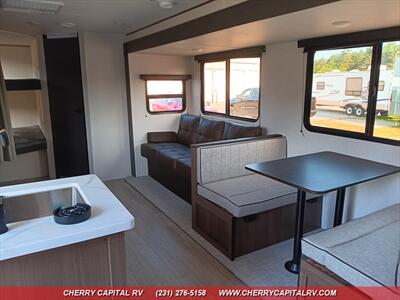 2026 PRIMETIME AVENGER 26DBS   - Photo 3 - Grawn, MI 49637