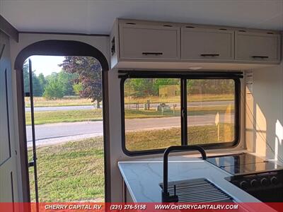 2026 PRIMETIME AVENGER 26DBS   - Photo 16 - Grawn, MI 49637