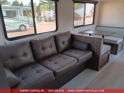 2026 PRIMETIME AVENGER 26DBS   - Photo 11 - Grawn, MI 49637