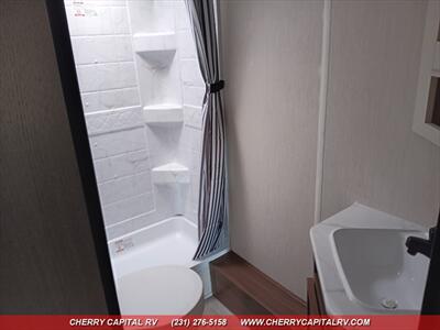 2026 PRIMETIME AVENGER 26DBS   - Photo 8 - Grawn, MI 49637