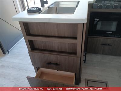 2026 PRIMETIME AVENGER 26DBS   - Photo 13 - Grawn, MI 49637