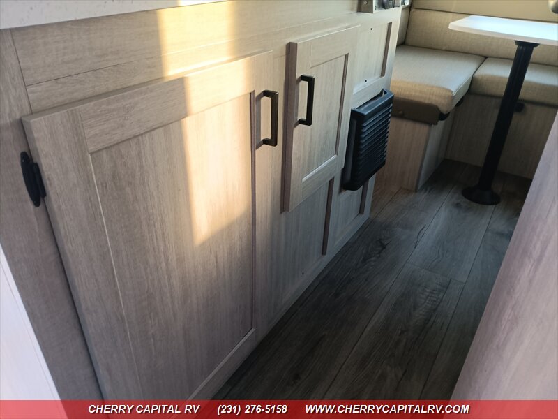 2026 Coachmen Catalina M-154RDX Summit - Photo 16 - Grawn, MI 49637