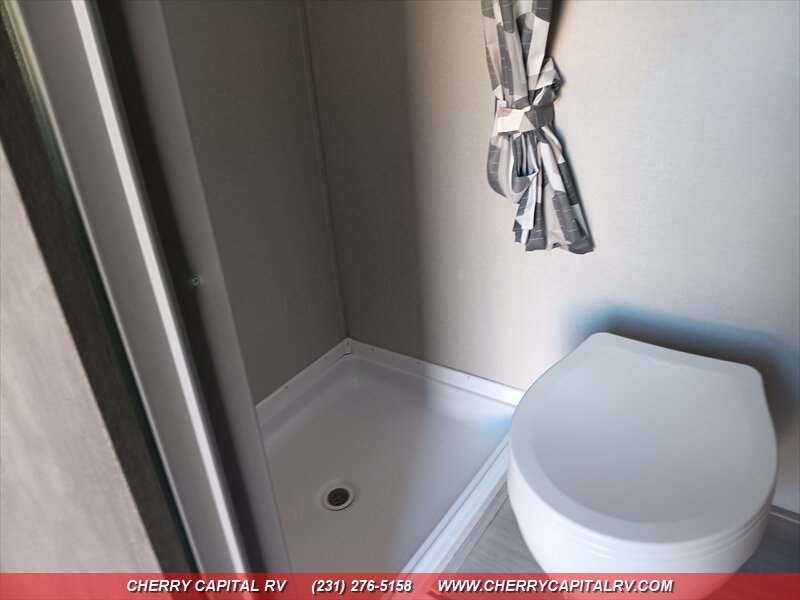 2026 Coachmen Catalina M-154RDX Summit - Photo 12 - Grawn, MI 49637