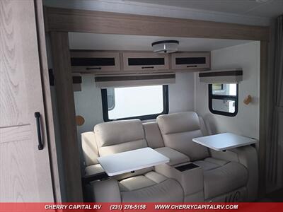 2024 Rockwood MINI LITE 2205S   - Photo 13 - Grawn, MI 49637