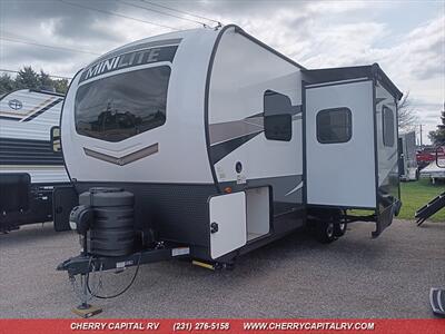 2024 Rockwood MINI LITE 2205S   - Photo 1 - Grawn, MI 49637