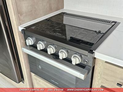 2026 Keystone Fuzion Impact 2915   - Photo 14 - Grawn, MI 49637