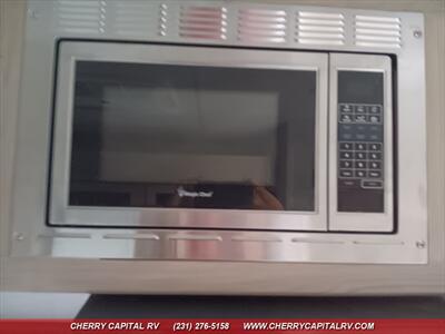 2024 ROCKWOOD MINI LITE 2109S - Photo 23 - Grawn, MI 49637