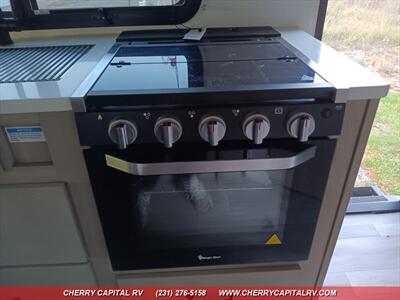 2024 ROCKWOOD MINI LITE 2109S - Photo 22 - Grawn, MI 49637