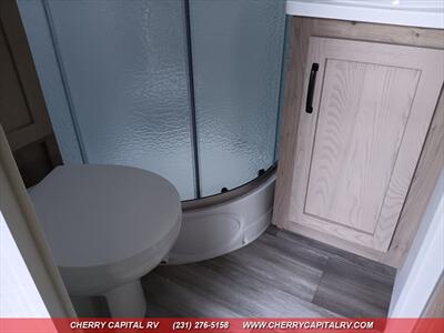 2024 ROCKWOOD MINI LITE 2109S - Photo 21 - Grawn, MI 49637