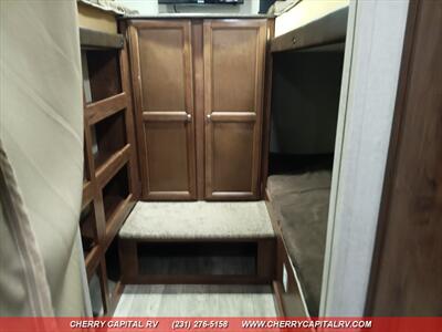 2018 FOREST RIVER COACHMEN FREEDOM EXPRESS  292BHDLSE - Photo 20 - Grawn, MI 49637