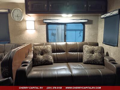 2018 FOREST RIVER COACHMEN FREEDOM EXPRESS  292BHDLSE - Photo 27 - Grawn, MI 49637