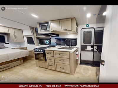 2026 ROCKWOOD MINI LITE 2205S - Photo 11 - Grawn, MI 49637