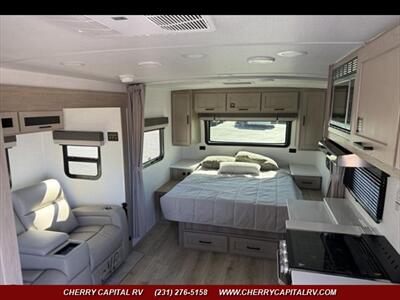 2026 ROCKWOOD MINI LITE 2205S - Photo 19 - Grawn, MI 49637