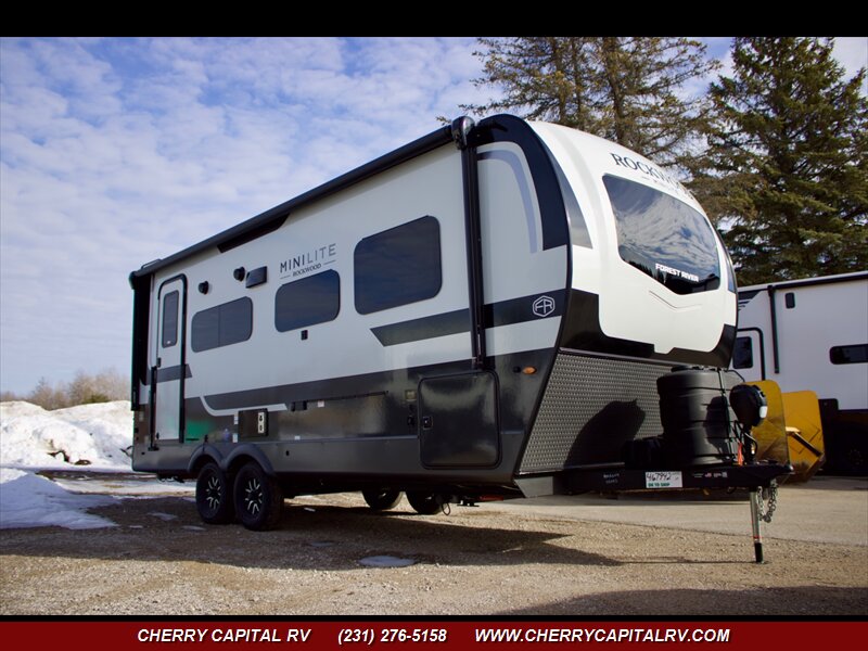 2026 ROCKWOOD MINI LITE 2205S  