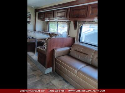 2013 Coachmen Sunseeker M-3010DS   - Photo 13 - Grawn, MI 49637
