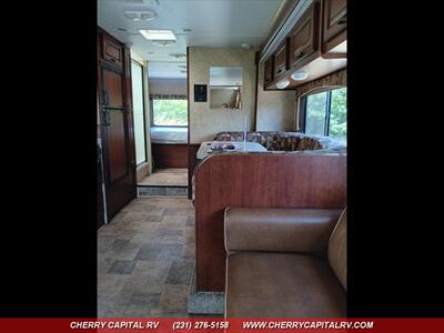 2013 Coachmen Sunseeker M-3010DS   - Photo 31 - Grawn, MI 49637