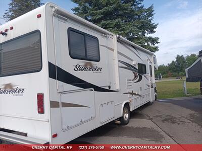 2013 Forest River Sunseeker M-3010DS   - Photo 39 - Grawn, MI 49637