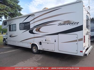 2013 Forest River Sunseeker M-3010DS   - Photo 6 - Grawn, MI 49637
