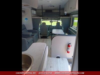 2025 Coachmen Freelander 26DSF   - Photo 16 - Grawn, MI 49637