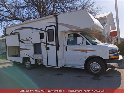 2013 Coachmen FREELANDER M21QB   - Photo 6 - Grawn, MI 49637