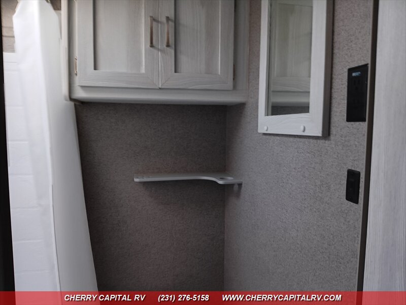 2019 Flagstaff E-Pro 19BHG - Photo 15 - Grawn, MI 49637