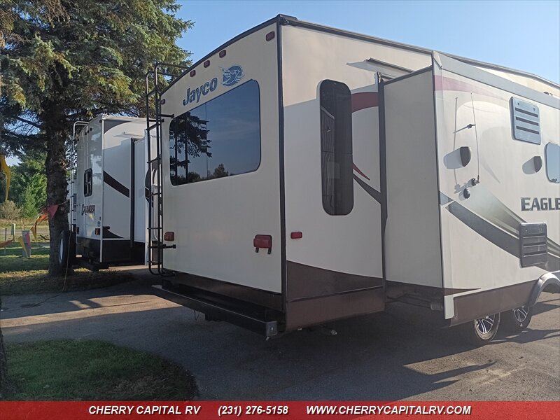 2015 JAYCO EAGLE HT 28.5 RSTS - Photo 6 - Grawn, MI 49637