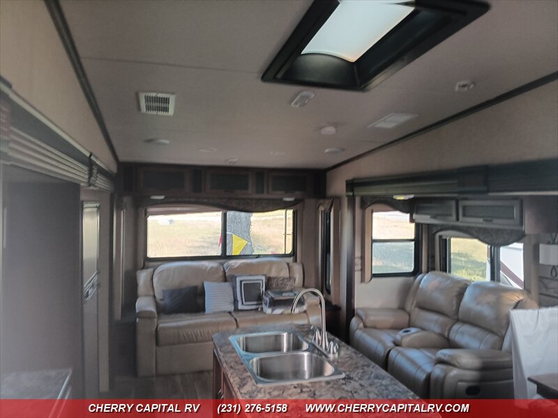 2015 JAYCO EAGLE HT 28.5 RSTS - Photo 31 - Grawn, MI 49637