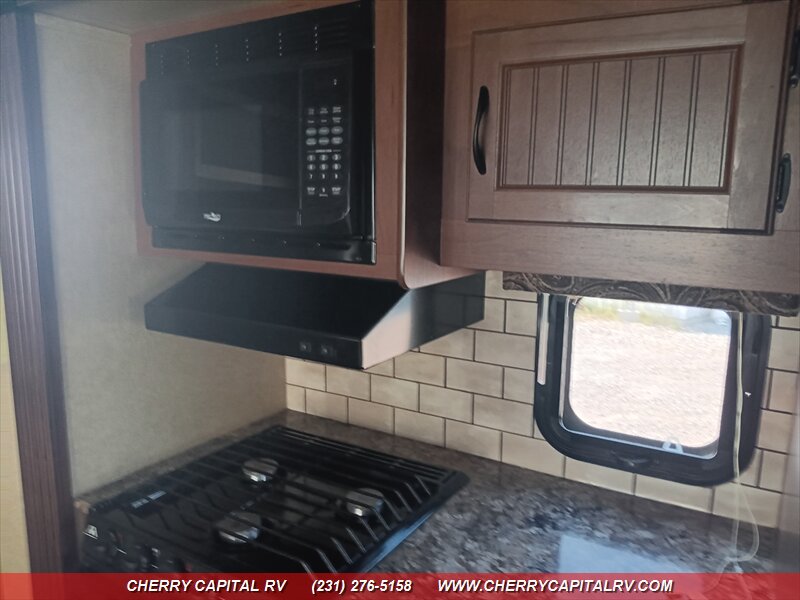 2015 JAYCO EAGLE HT 28.5 RSTS - Photo 42 - Grawn, MI 49637
