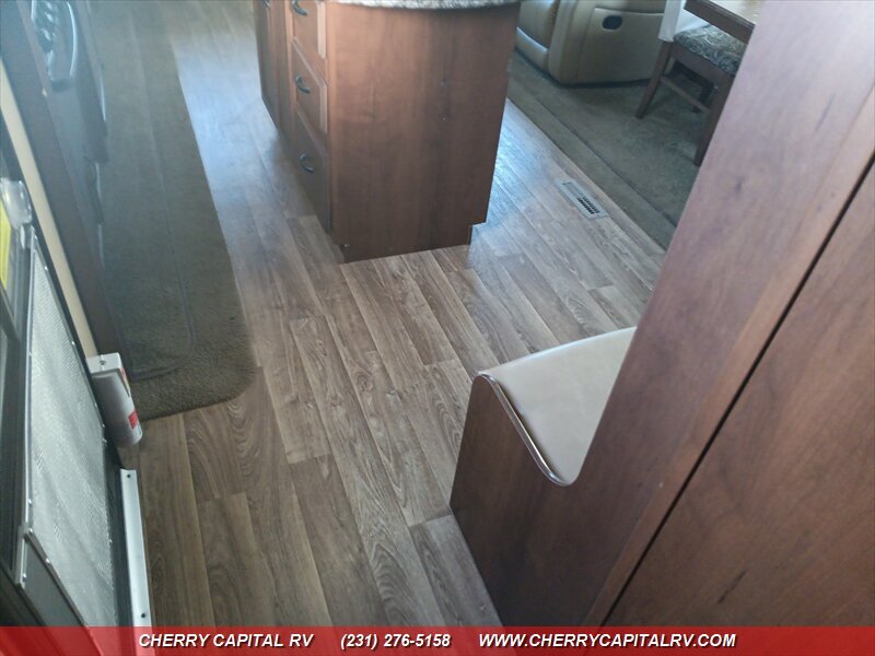 2015 JAYCO EAGLE HT 28.5 RSTS - Photo 30 - Grawn, MI 49637