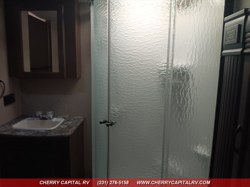 2015 JAYCO EAGLE HT 28.5 RSTS - Photo 20 - Grawn, MI 49637