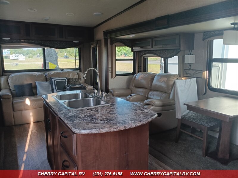 2015 JAYCO EAGLE HT 28.5 RSTS - Photo 36 - Grawn, MI 49637